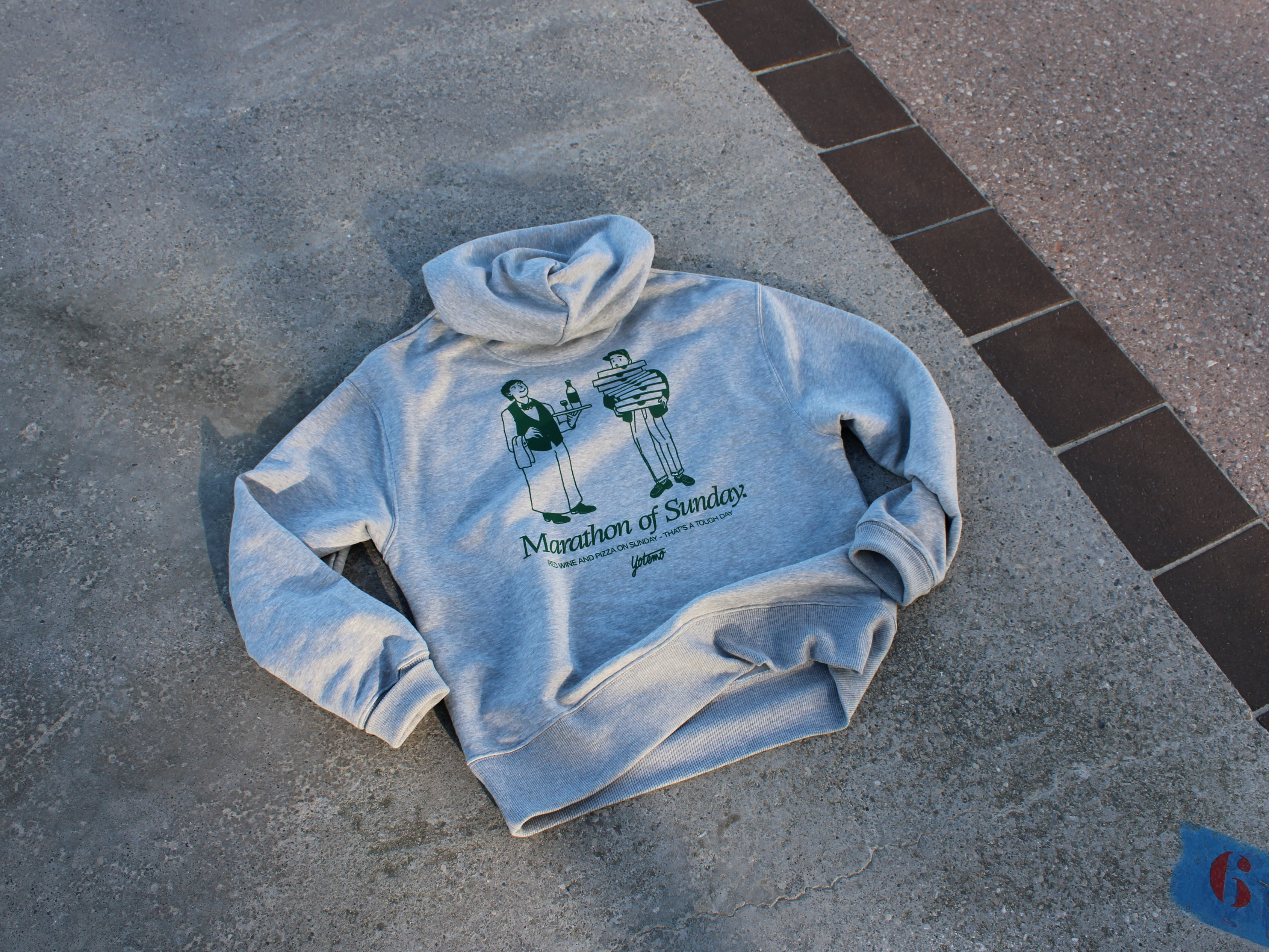 Sweat à capuche "Marathon of Sunday"