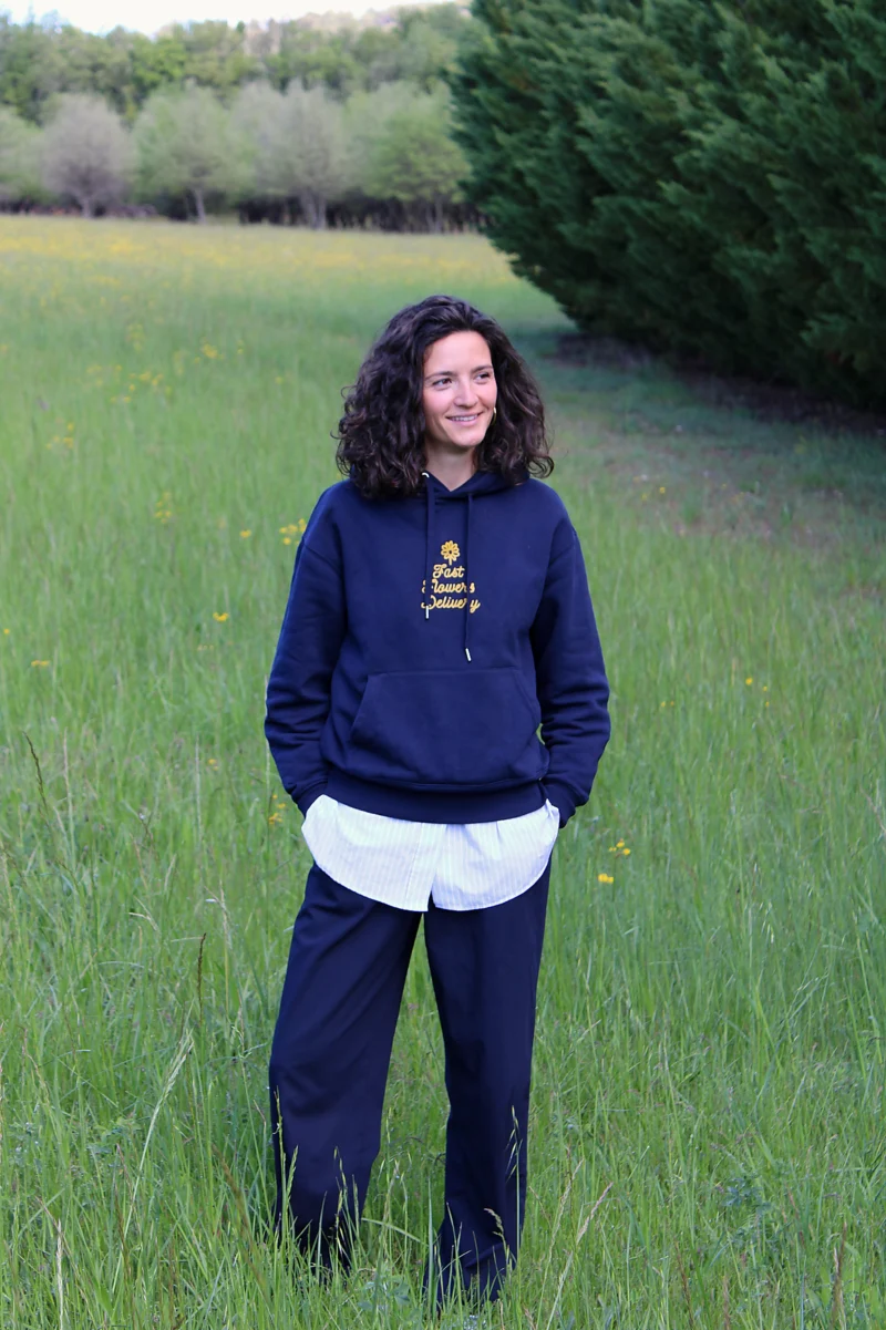 Sweat à capuche « Fast Flowers Delivery » – Image 3